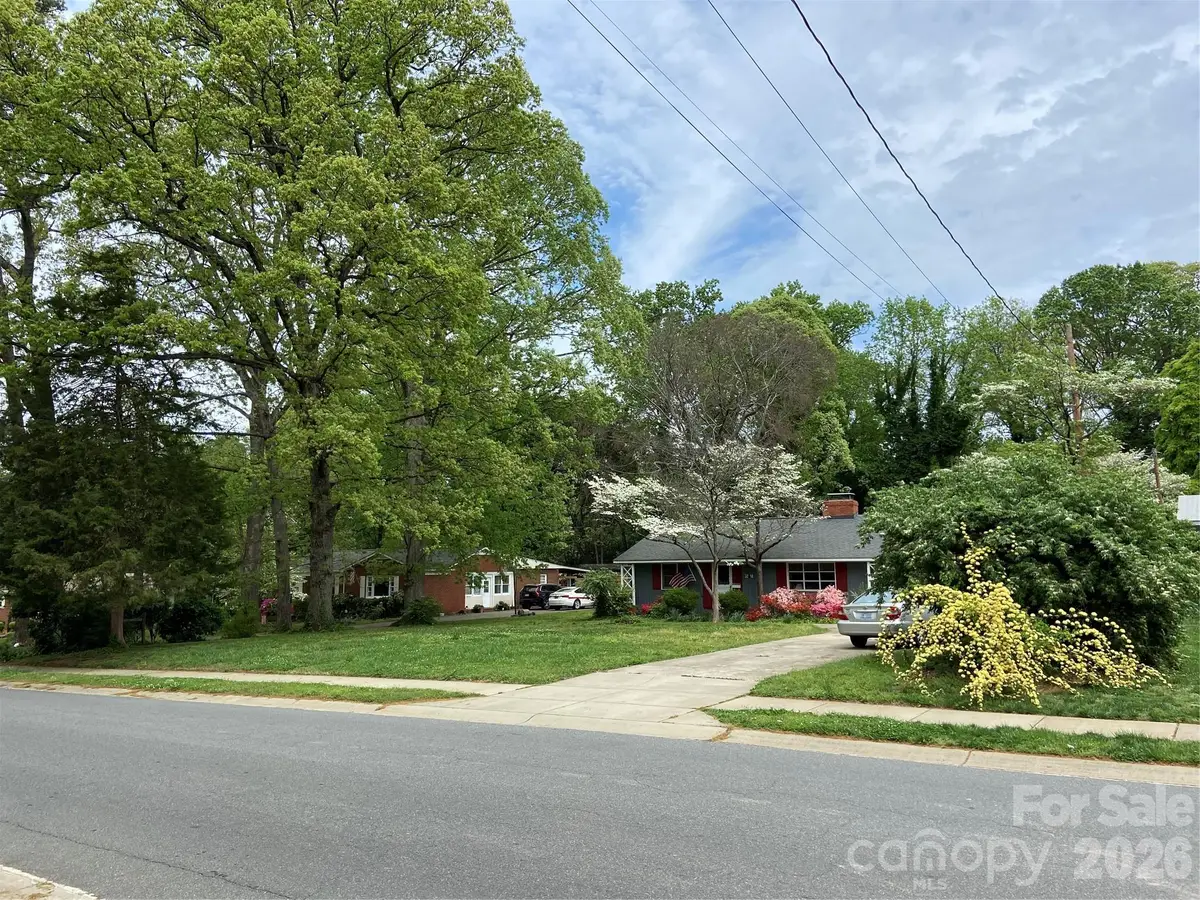 3218 Driftwood Drive, Charlotte, NC 28205 - #1