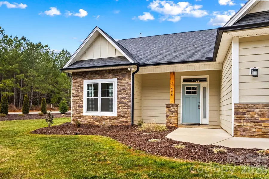 215 Village Lane, Salisbury, NC 28146 - Image #3