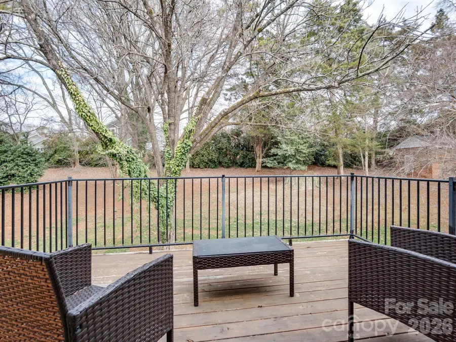 7034 Quail Hill Road, Charlotte, NC 28210 - #2