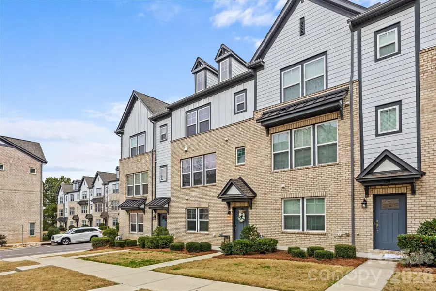 314 Hastings Run Drive, Charlotte, NC 28211 - Image #2