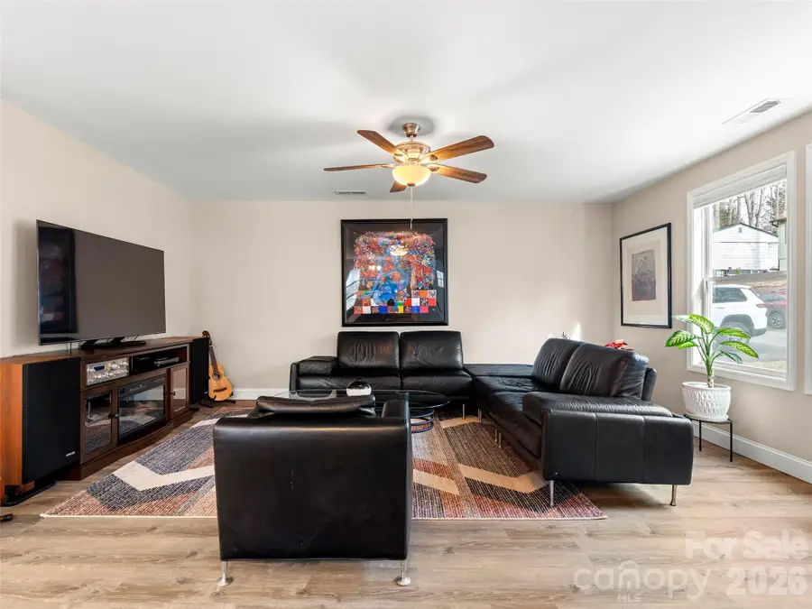 92 Lakeside Drive, Asheville, NC 28806 - Image #3