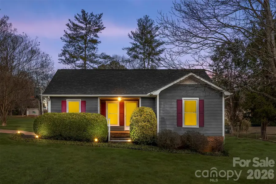 2600 Castlewood Drive, Gastonia, NC 28056 - Image #2