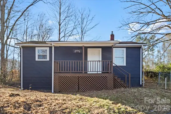 2217 Old Shelby Road, Hickory, NC 28602