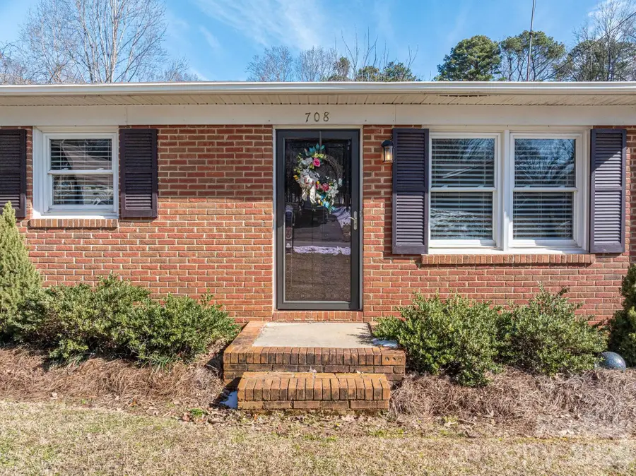 708 Noles Drive, Mount Holly, NC 28120 - Image #3