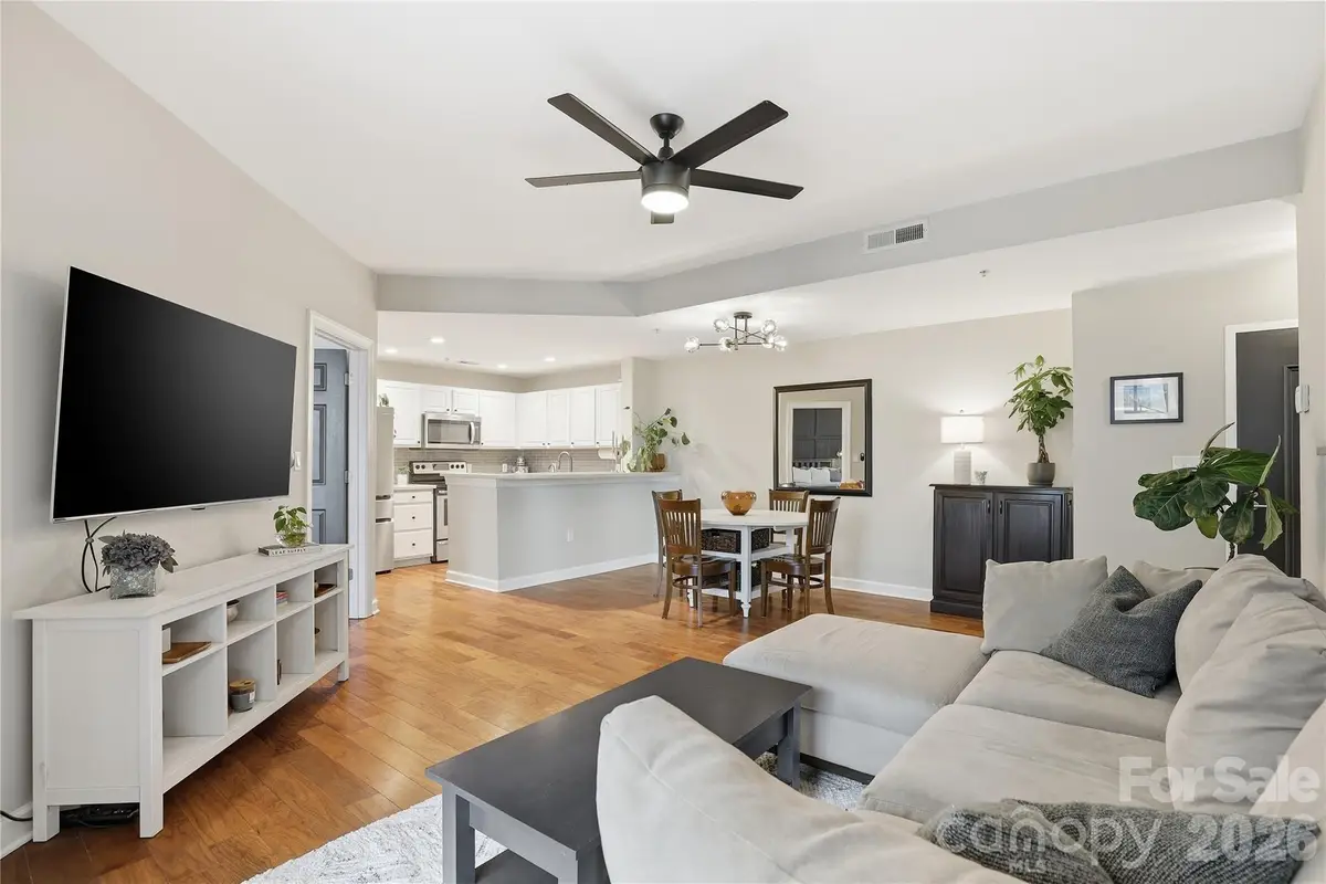 718 W Trade Street #305, Charlotte, NC 28202 - Image #1