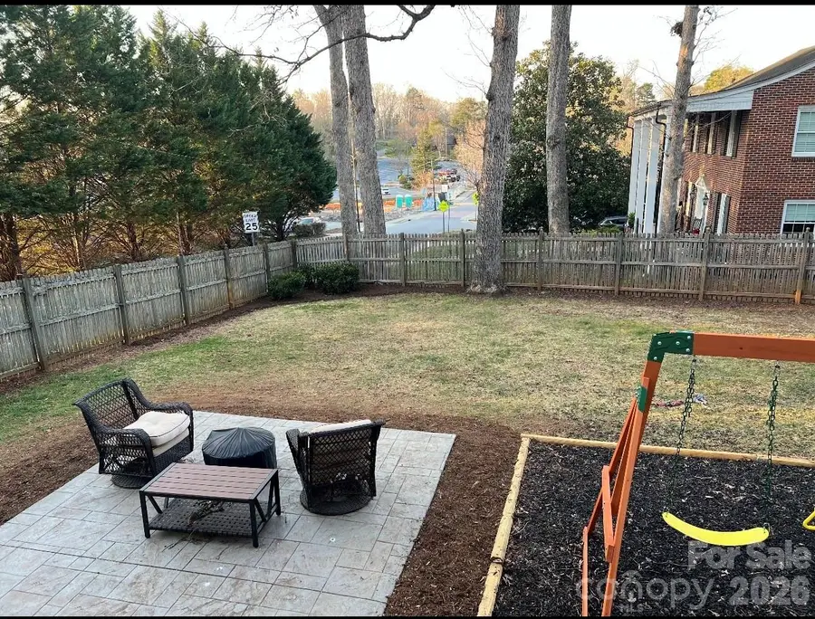 26 6th Avenue Nw, Hickory, NC 28601 - Image #3