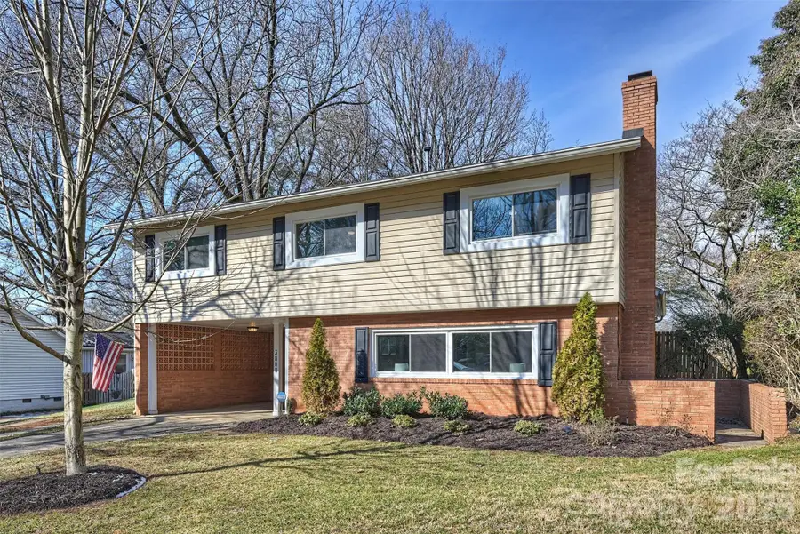 3808 Flowerfield Road, Charlotte, NC 28210 - Image #2