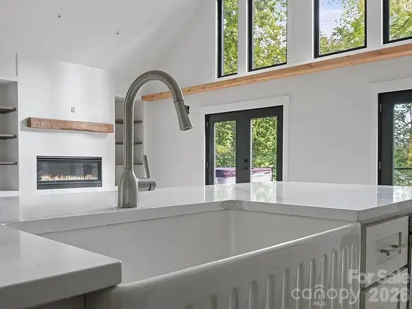 384 Cascada Vista Drive, Chimney Rock, NC 28720