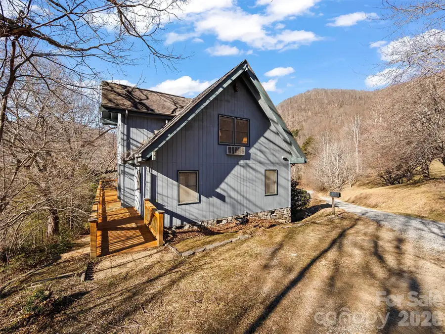 164 Bluebird Lane, Maggie Valley, NC 28751 - Image #2