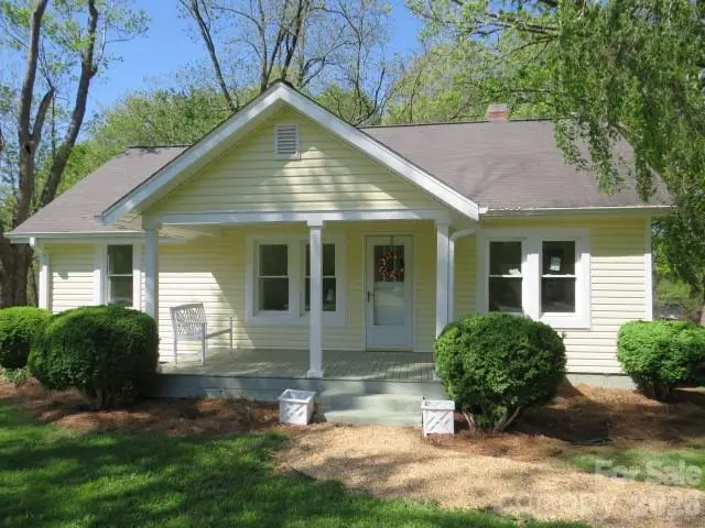 736 Country Club Drive, State Road, NC 28676 - Image #3