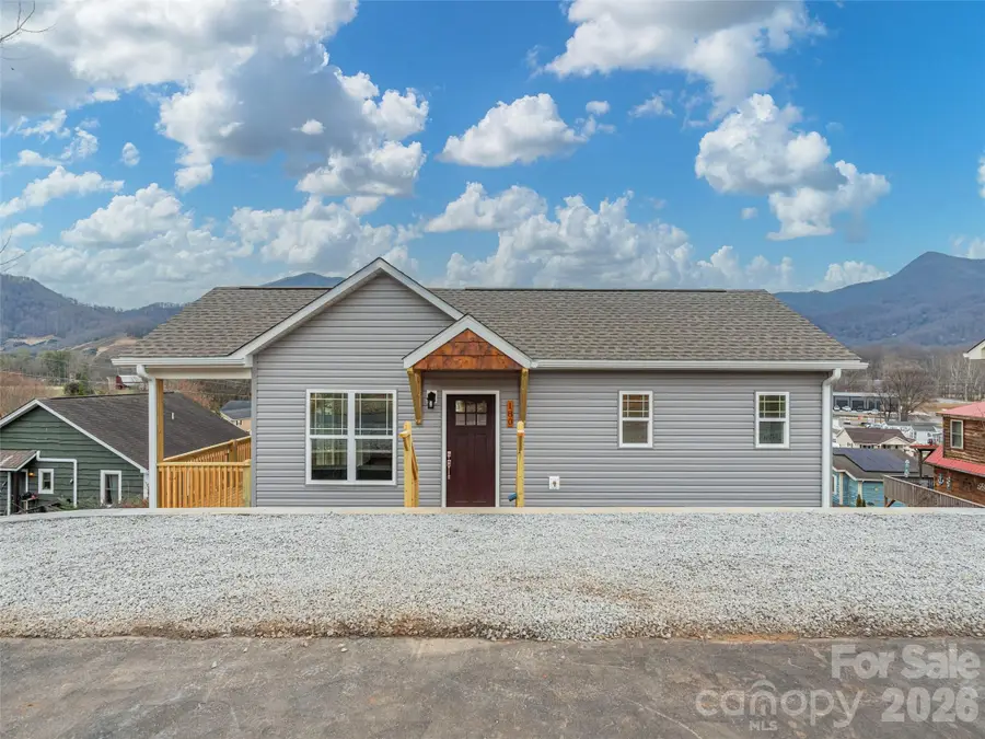 180 Carsen Loop, Waynesville, NC 28785 - Image #2