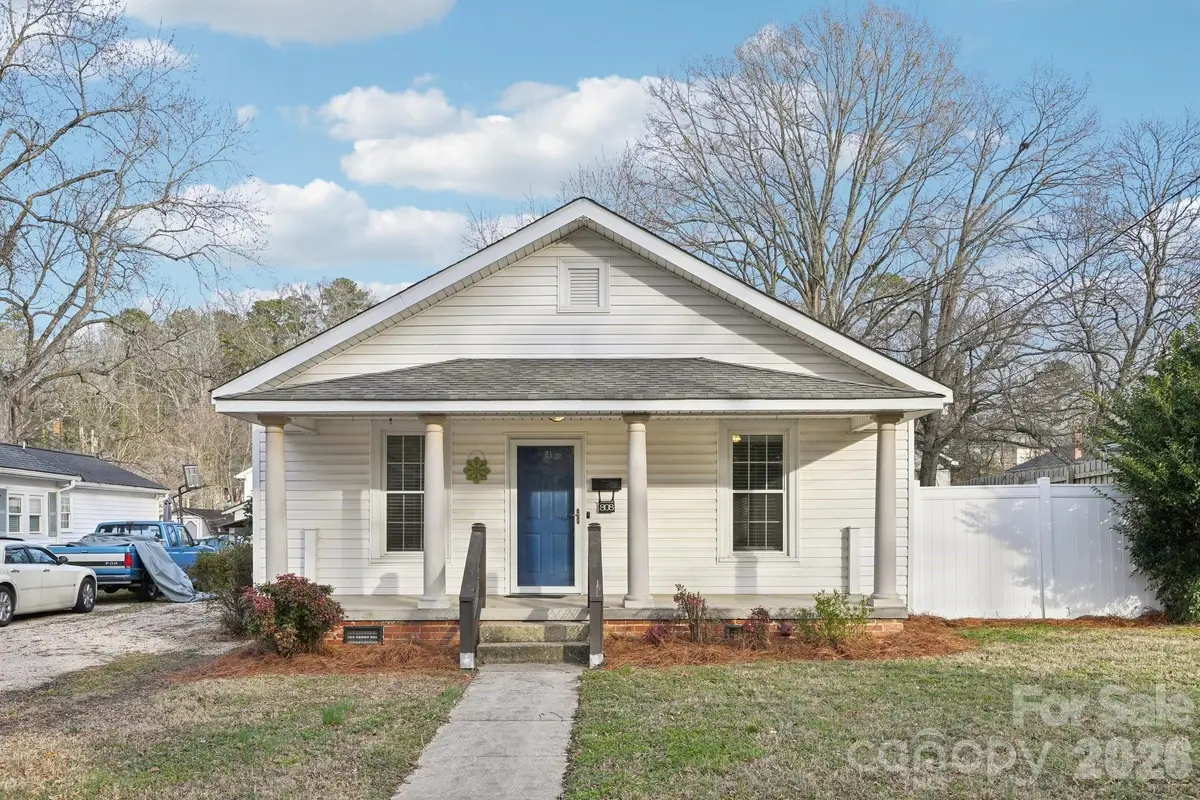 808 W B Street, Kannapolis, NC 28081 - #1