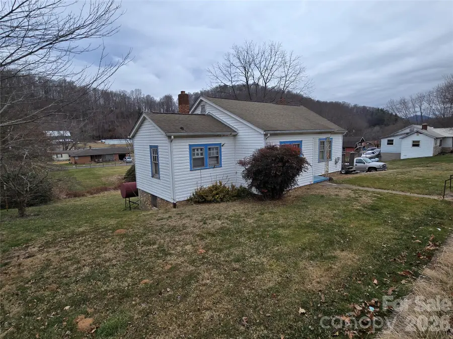 1084 Old Balsam Road, Waynesville, NC 28786 - #3