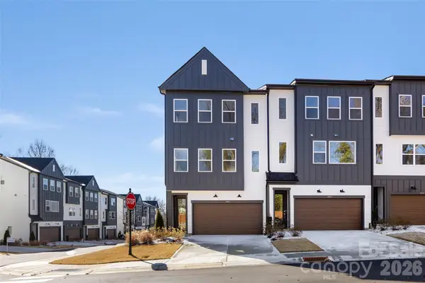 905 Archway Lane, Charlotte, NC 28217