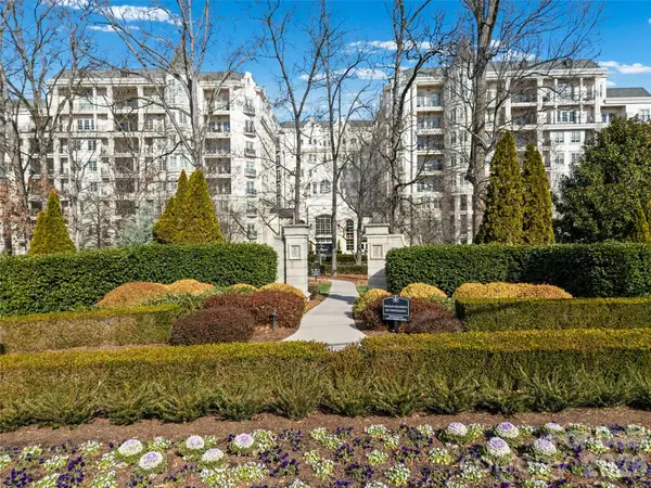 2823 Providence Road #353, Charlotte, NC 28211