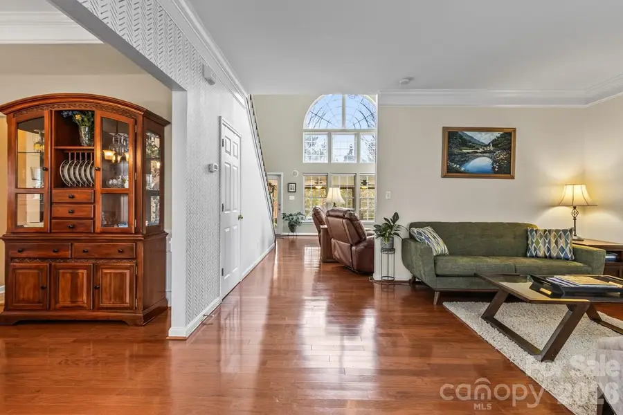 5715 Whitegate Lane, Charlotte, NC 28269 - Image #3