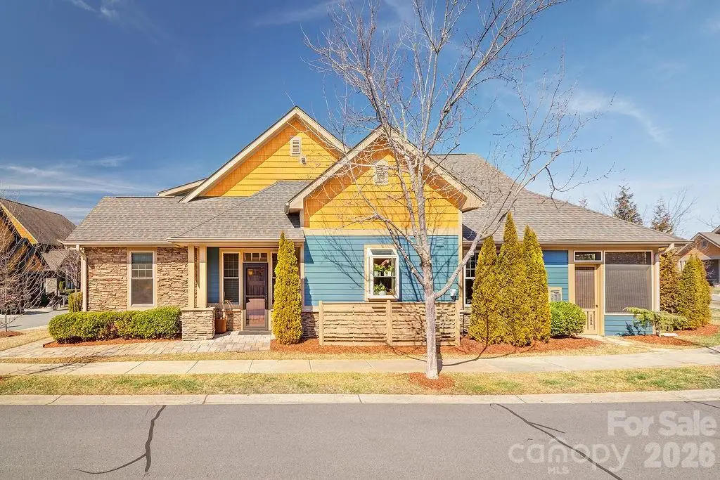 16 Holland Mountain View, Asheville, NC 28804 - #1