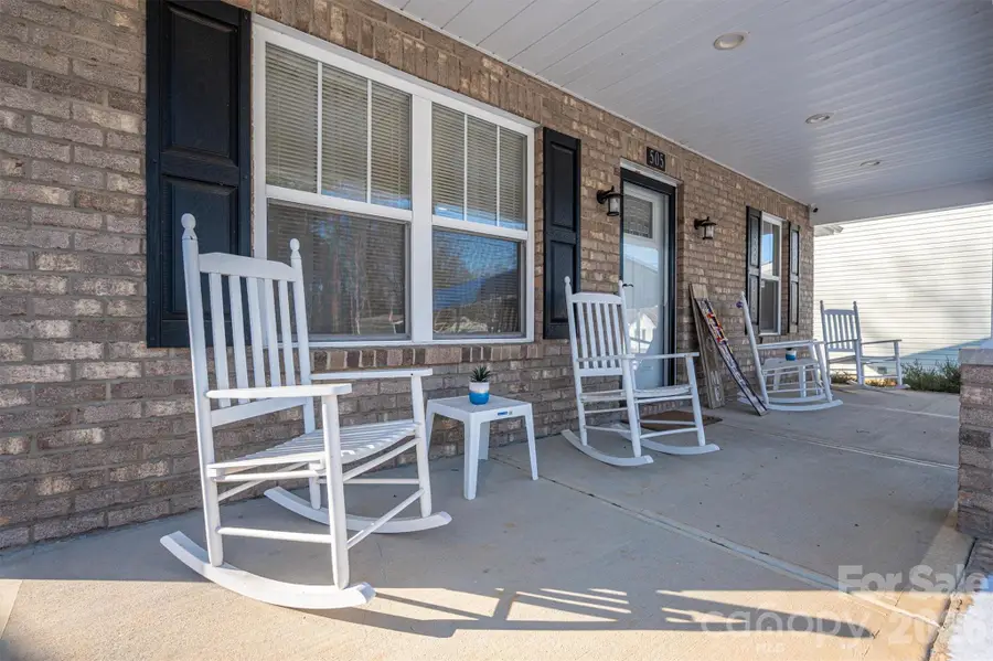 505 E Cloninger Street, Dallas, NC 28034 - Image #3