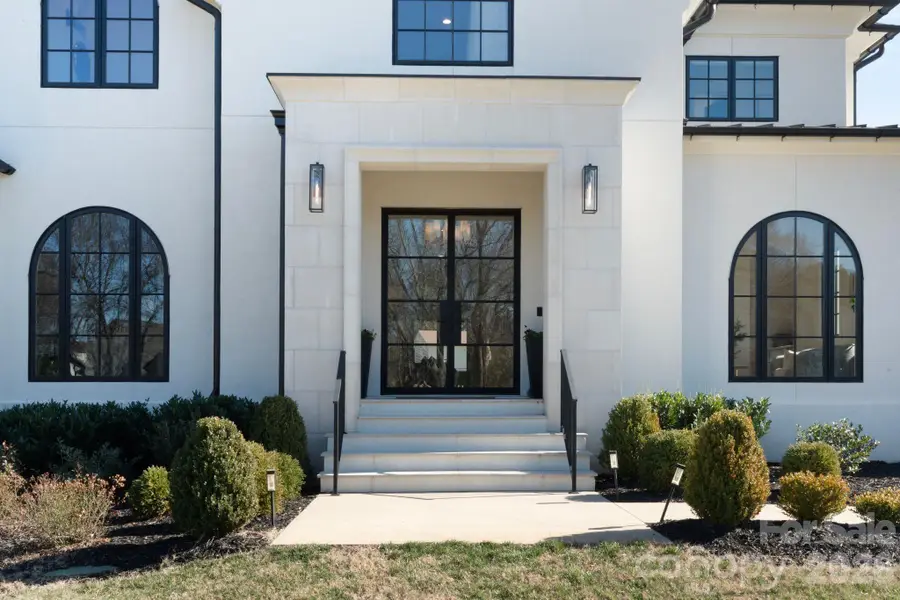 20320 Havenview Drive, Cornelius, NC 28031 - Image #2