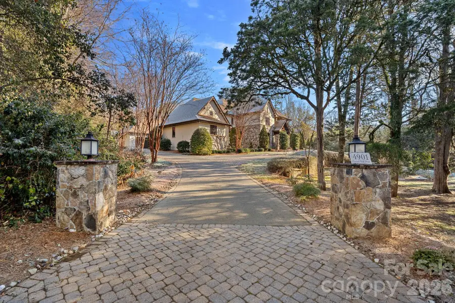 4901 Carmel Park Drive, Charlotte, NC 28226 - Image #2