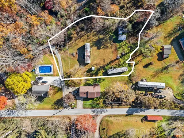 28 Trent Road, Brevard, NC 28712