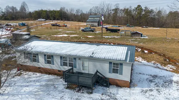 6611 Prysock Avenue, Connelly Springs, NC 28612