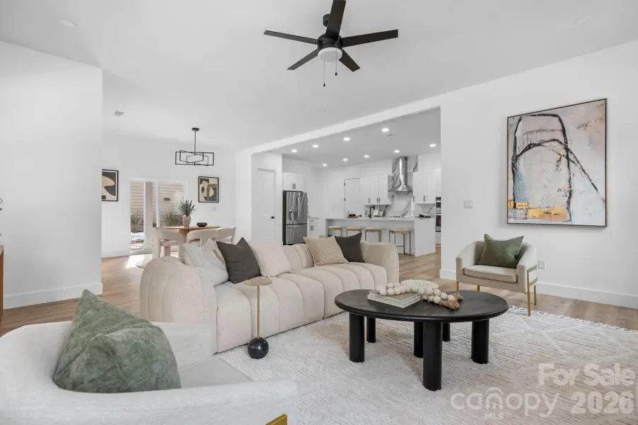 1207 39th Avenue Ne, Hickory, NC 28601 - Image #3