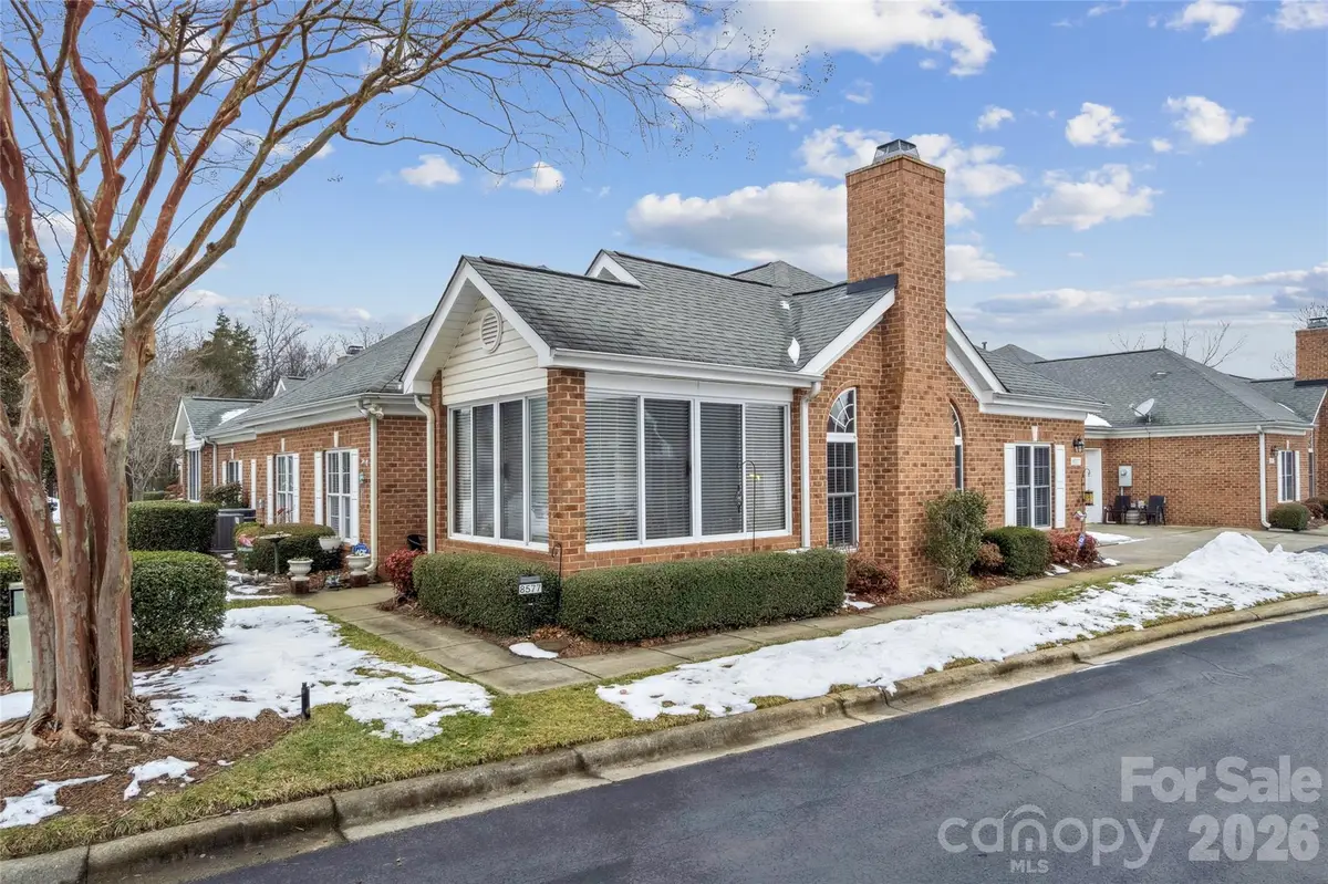 8577 Highland Glen Drive, Charlotte, NC 28269 - #1