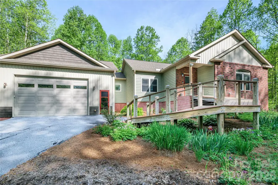 281 Ewbank Road, Etowah, NC 28729 - #3