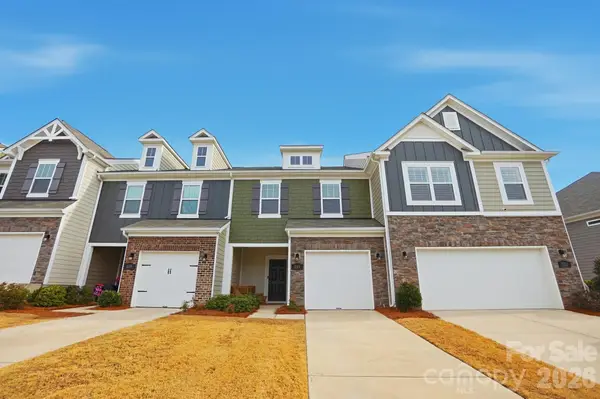 226 Harpers Run Lane, Matthews, NC 28104