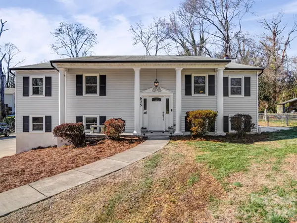 605 Spring Street, Mount Holly, NC 28120