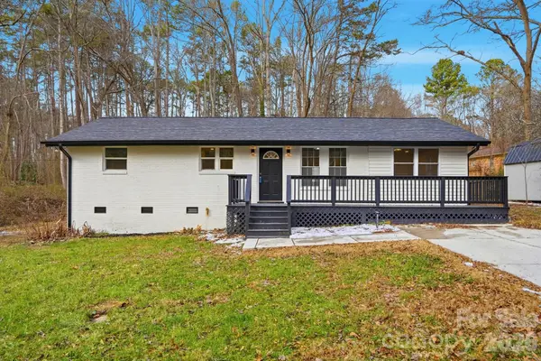 704 W Border Street, Dallas, NC 28034