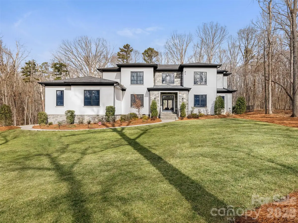 6017 Oxfordshire Road, Waxhaw, NC 28173 - #1