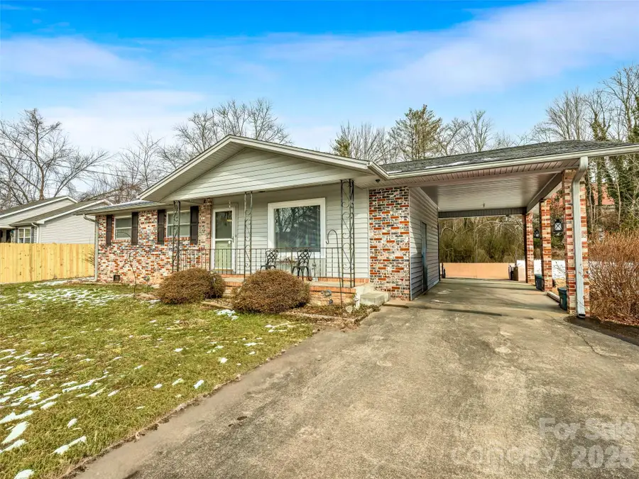 46 Sunny Acres Drive, Etowah, NC 28729 - #2