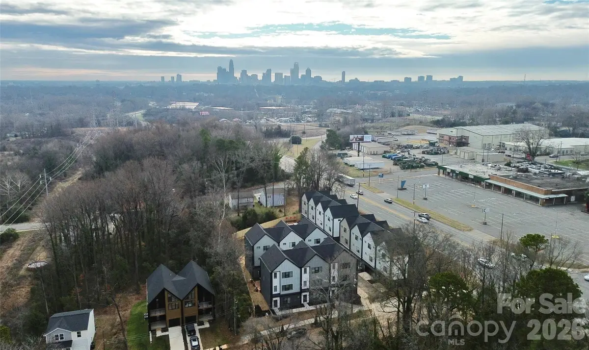 208 Nelson Avenue, Charlotte, NC 28216 - #1