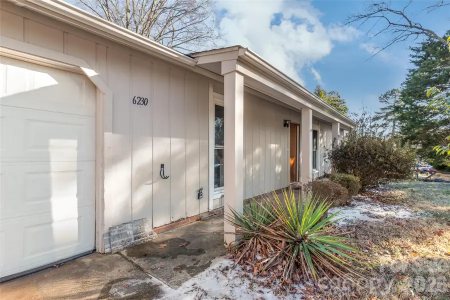 6230 Dwightware Boulevard, Charlotte, NC 28227 - #2