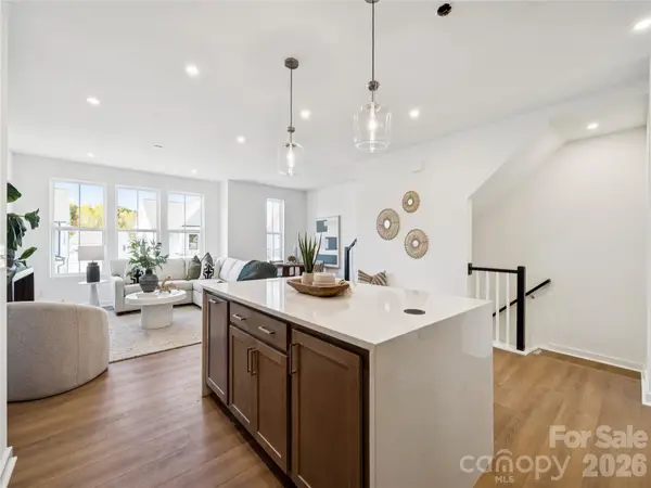 7017 Westrow Avenue #110, Charlotte, NC 28278