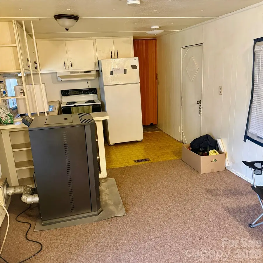 2715 39th Avenue Ne, Hickory, NC 28601 - #3