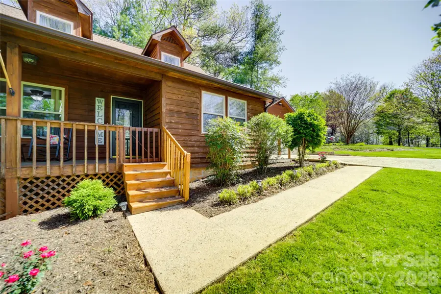 24 Oakwood Road, Candler, NC 28715 - #3