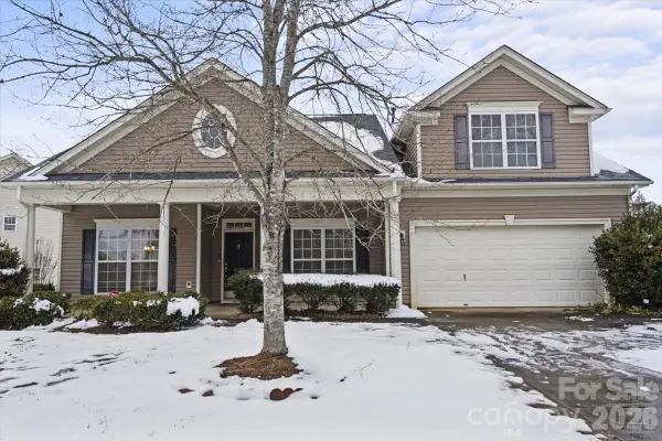 8227 Four Sisters Lane, Charlotte, NC 28215