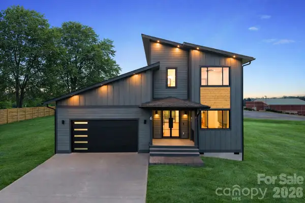 6 Scott Meadows Drive #33, Asheville, NC 28806