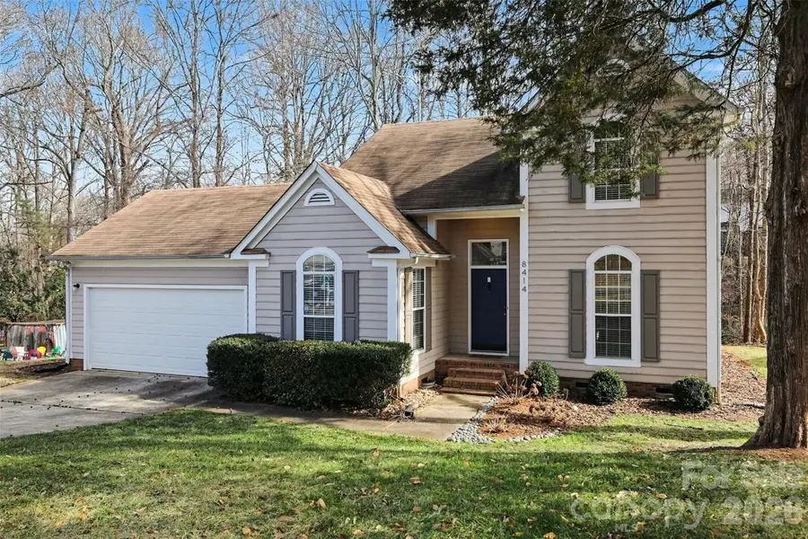 8414 Woodford Bridge Drive, Charlotte, NC 28216 - #2