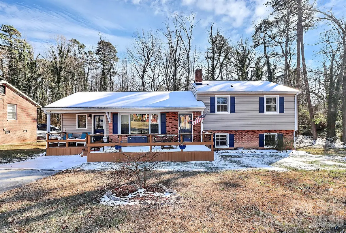 2111 Parkdale Avenue, Gastonia, NC 28052 - Image #1