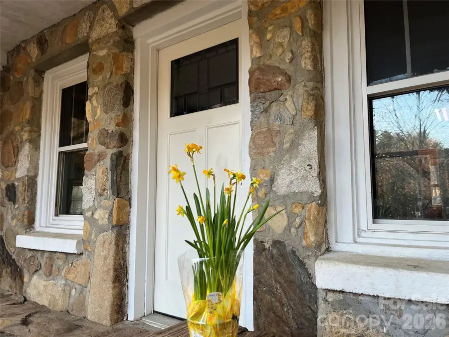 86 R And R Hyder Lane, Hendersonville, NC 28792 - #2