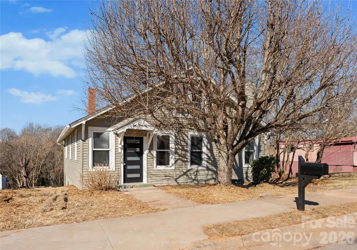 234 S Ervin Avenue, Newton, NC 28658 - #1
