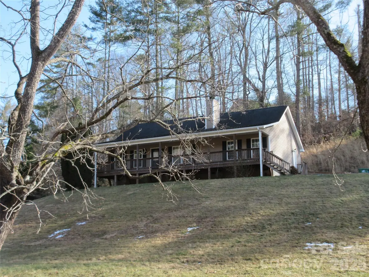 618 Brook Knoll Circle, Weaverville, NC 28787 - #1