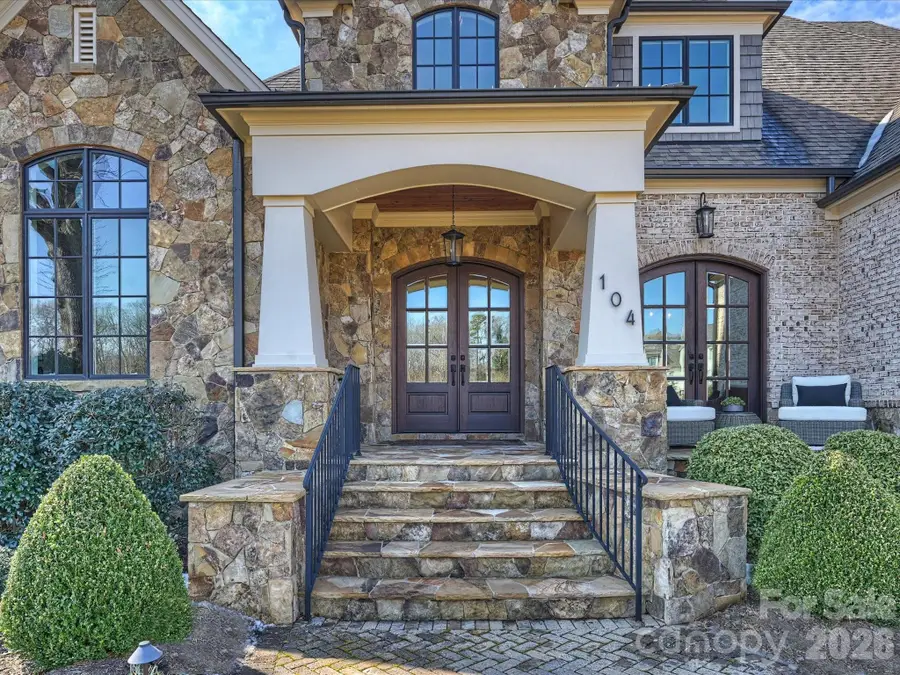 104 Crest Court, Matthews, NC 28104 - #2