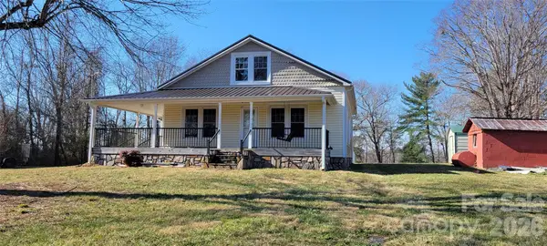 2601 Country Acres Place, Hudson, NC 28638