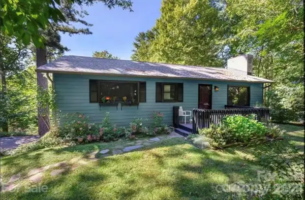 30 Whipporwill Drive, Weaverville, NC 28787