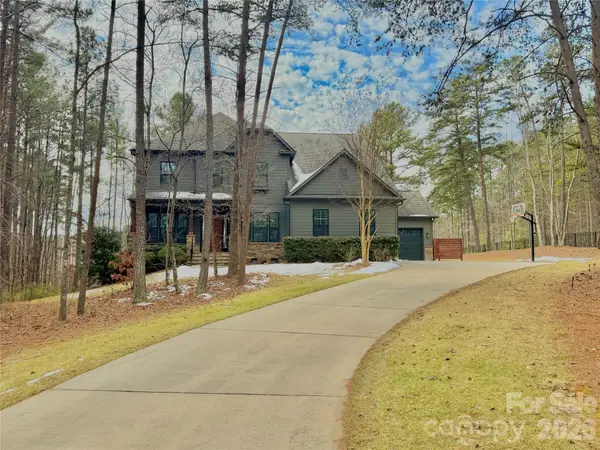 6840 Kingfisher Court, Denver, NC 28037